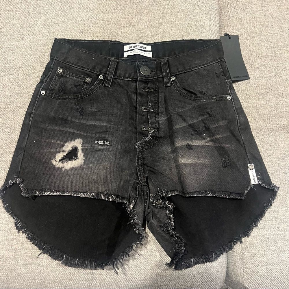 NWT One Teaspoon high waisted hawks black distressed shorts size 26 women's - Picture 3 of 10